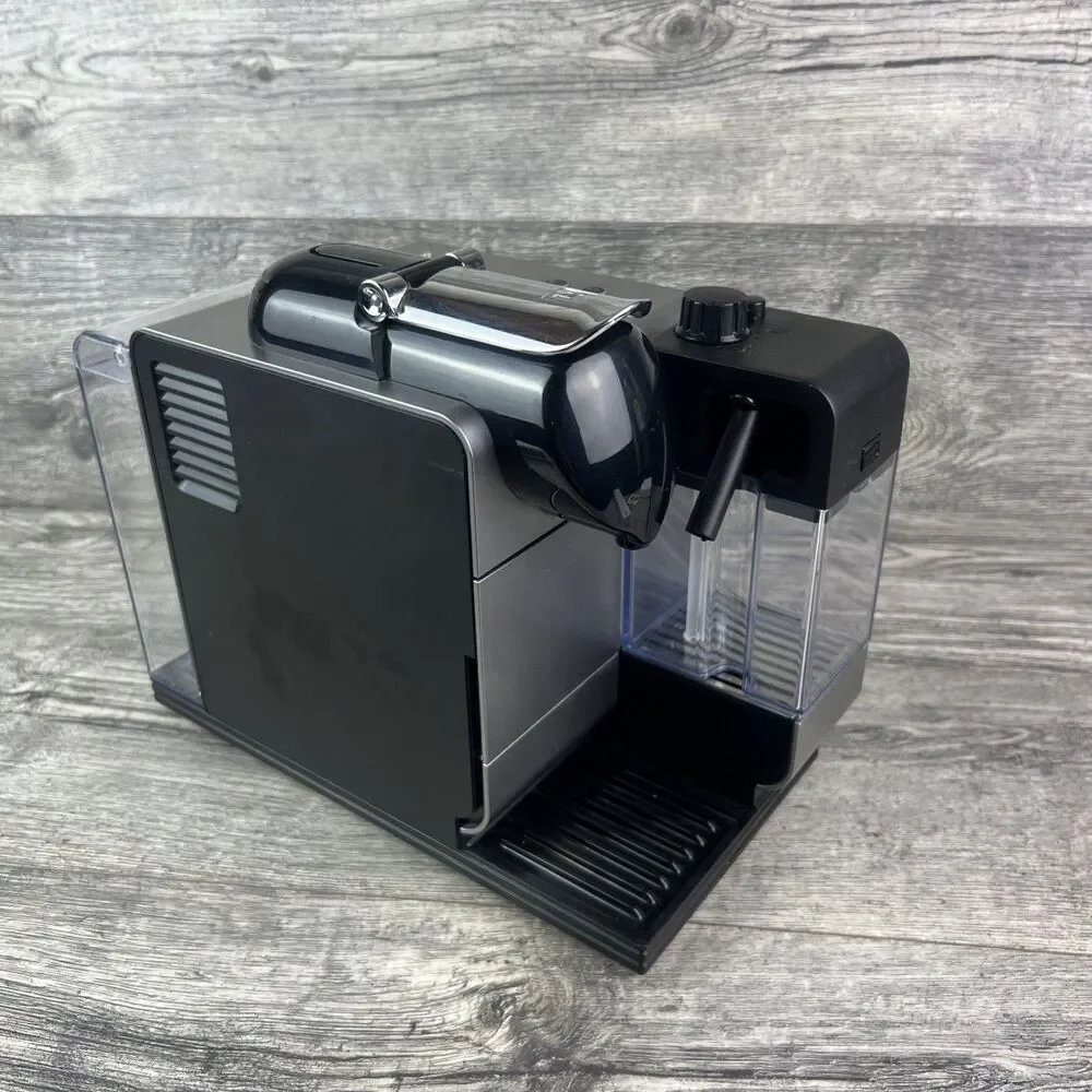 DeLonghi Lattissima EN520.S Nespresso Capsule Espresso Latte Machine Tested